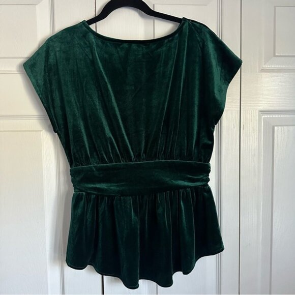 Ellison Blouse Womens Medium Green Velvet Peplum Cap Sleeve Ruched Holiday Party - Picture 2 of 10